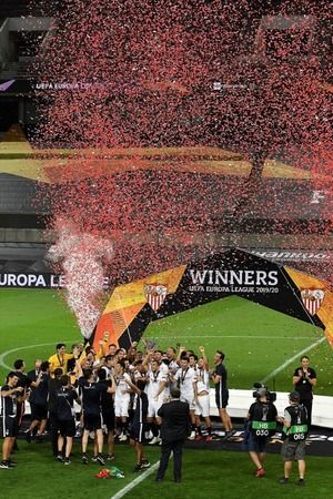 Sevilla 6. kez UEFA Avrupa Ligi şampiyonu 2